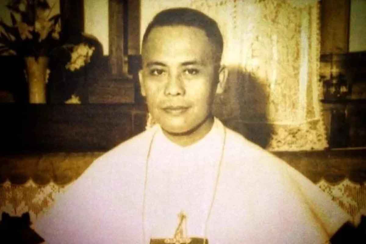 Pope Francis grants late Cebuano Archbishop Camomot ‘venerable’ title. Photo courtesy of Archbishop Teofilo Camomot Facebook page. | SAGISAG PH