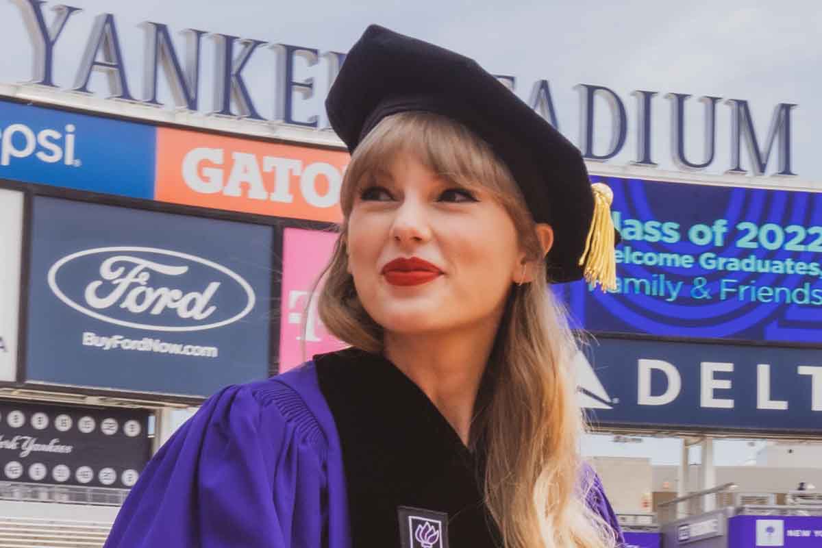 Taylor Swift receives honorary degree from NYU. Photo courtesy of NYU/Twitter. | SAGISAG PH